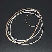 Halsband