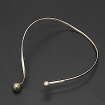 Halsband