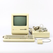 Apple Mac Plus