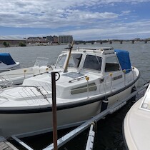Kabinbåt Winga